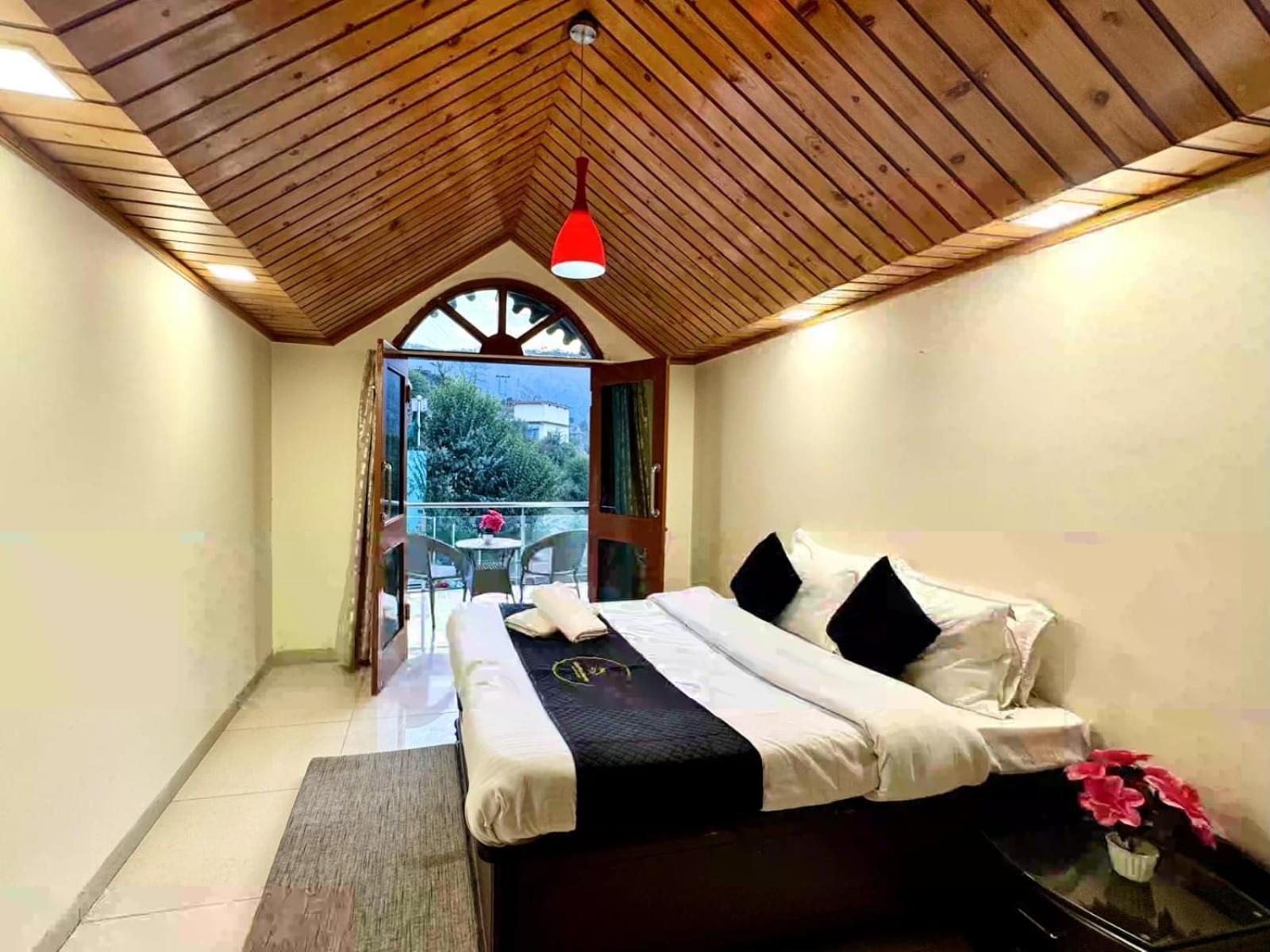 The Summer House Kasauli I Party & Music I Sky Bonfire I Managed By Exotic Stays Exterior photo